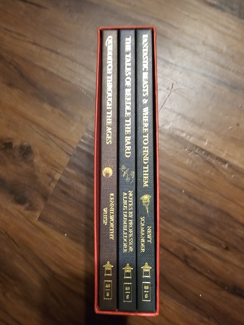 Hogwarts Library Red Box with Gold Crest. Has 3 Books With It. - Picture 2 of 5